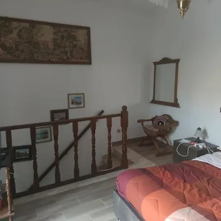 Casa In Antico Borgo Medievale A Ri, Via Giacomo Leopardi, 15 Feriehus Tarano