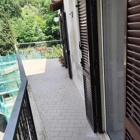 Casa In Antico Borgo Medievale A Ri, Via Giacomo Leopardi, 15 * Tarano