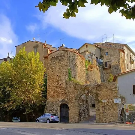 Casa In Antico Borgo Medievale A Ri, Via Giacomo Leopardi, 15 Feriehus *