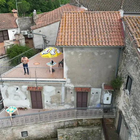 Casa In Antico Borgo Medievale A Ri, Via Giacomo Leopardi, 15 Feriehus